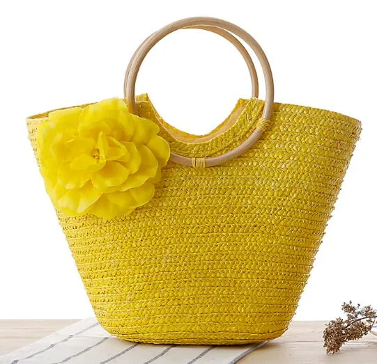 2021 New Rattan Handle Woven Bag Flowers Straw Bag Leisure Vacation Tote Beach Bag For Women Luxury