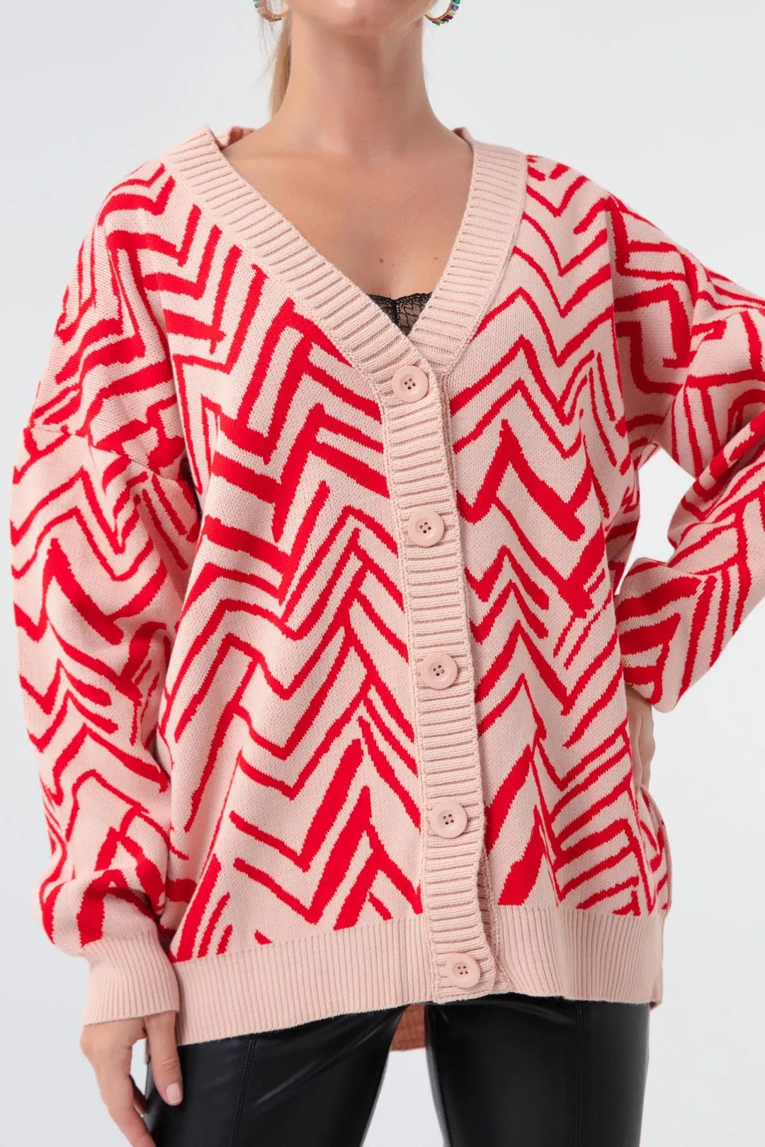 Female Zigzag Pattern Knitwear Cardigan