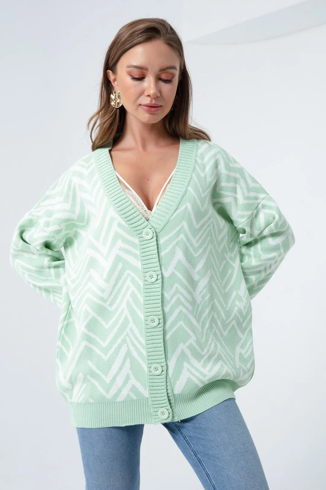 Female Zigzag Pattern Knitwear Cardigan