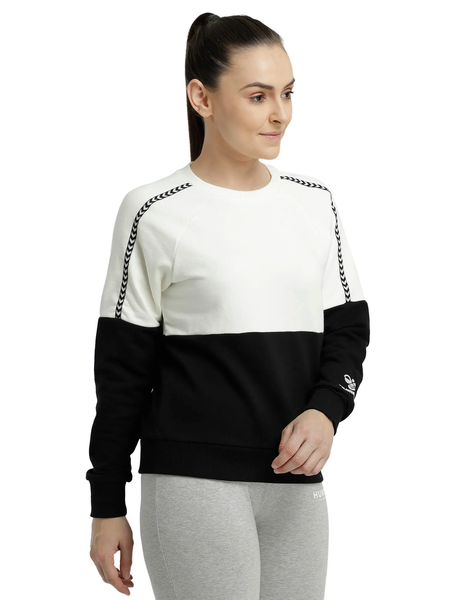 Kaika Women Black Sweatshirt