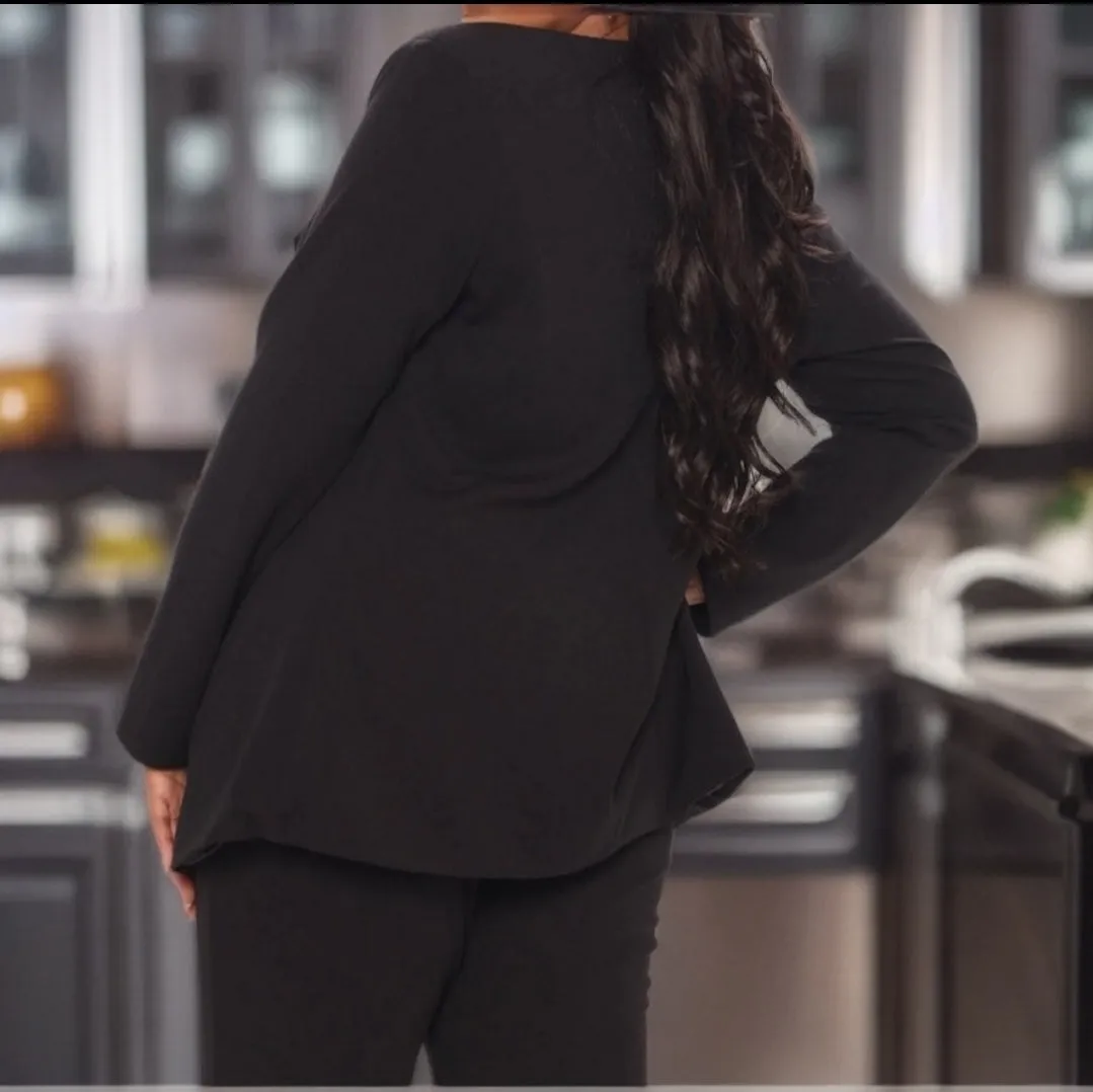 WOMEN BLACK OUT PANTS SUIT